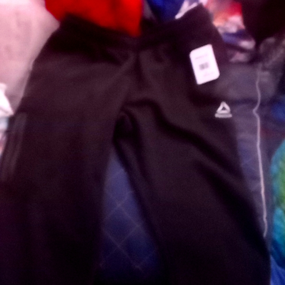 NWT Reebok Delta Fleece jogger black sweatpants.Size Med.Retail $28.